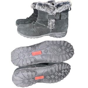 Khombu Black Winter Boots with Faux Fur Trim